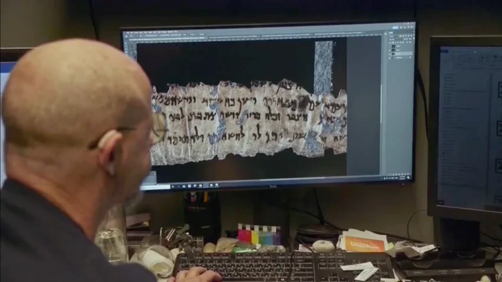 Inteligencia artificial reescribe la historia de los Manuscritos del Mar Muerto