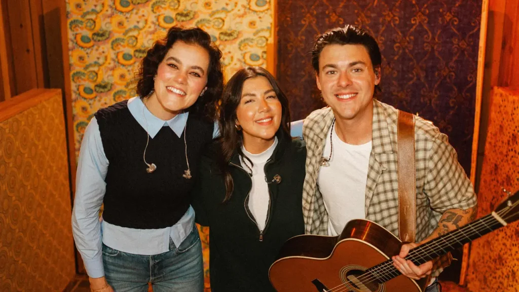 ECCOS y TAYA exaltan a Cristo con su nuevo sencillo «The Glory of God» entreCristianos ECCOS y TAYA exaltan a Cristo con su nuevo sencillo «The Glory of God»