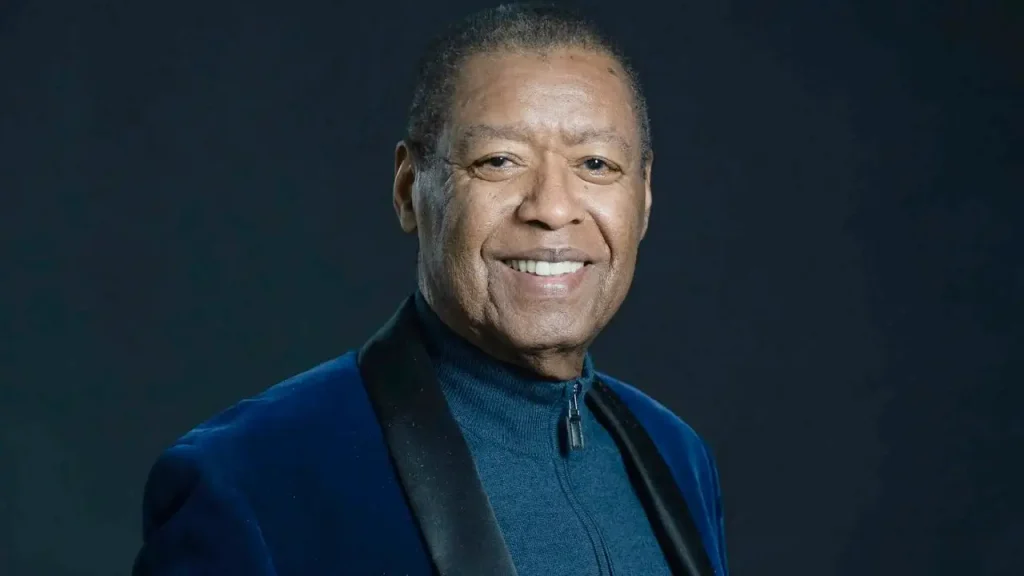 ron-kenoly-1024x576.webp